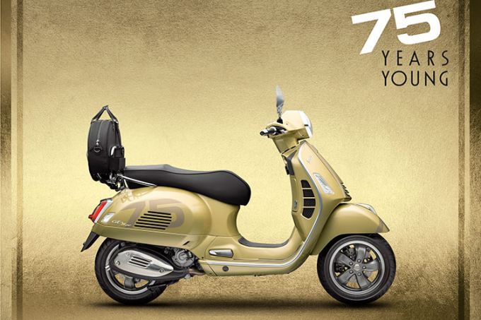 nn7-062803_918.jpg Bên ngoài Vespa GTS 75th 300cc không có thay đổi gì lớn.