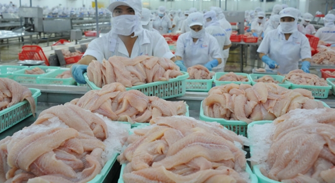 0943059170220a1-094305.jpg Cá tra năm 2019 xuất khẩu đi 132 nước và vùng lãnh thổ, trong đó, 41 quốc gia và vùng lãnh thổ có yêu cầu nghiêm ngặt về việc cơ quan thẩm quyền Việt Nam lập danh sách cơ sở chế biến xuất khẩu và cấp chứng nhận an toàn thực phẩm.
