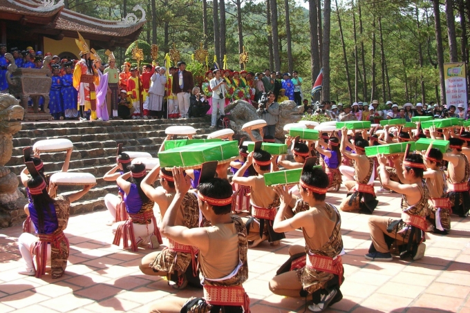 van-chinh-1651_20200401_210.jpg Người dân Phú Thọ tham gia lễ hội truyền thống. Ảnh: Celeb.