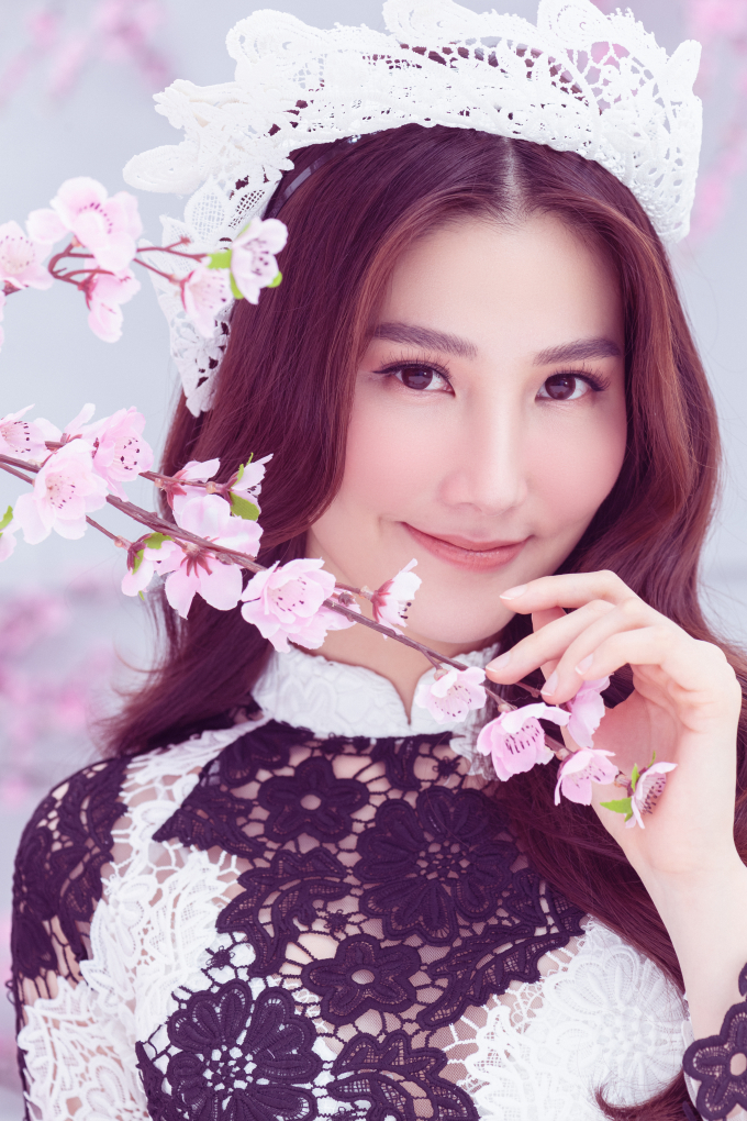 11423546a3-114235.jpg Diễm My 9x thay đổi nhiều sau biến cố.