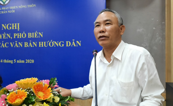 tt-phung-duc-tien-1013_20200514_32.jpg Thứ trưởng Bộ NN-PTNT Phùng Đức Tiến phát biểu tại Hội nghị phổ biến Luật Chăn nuôi. Ảnh: Nhật Quang.