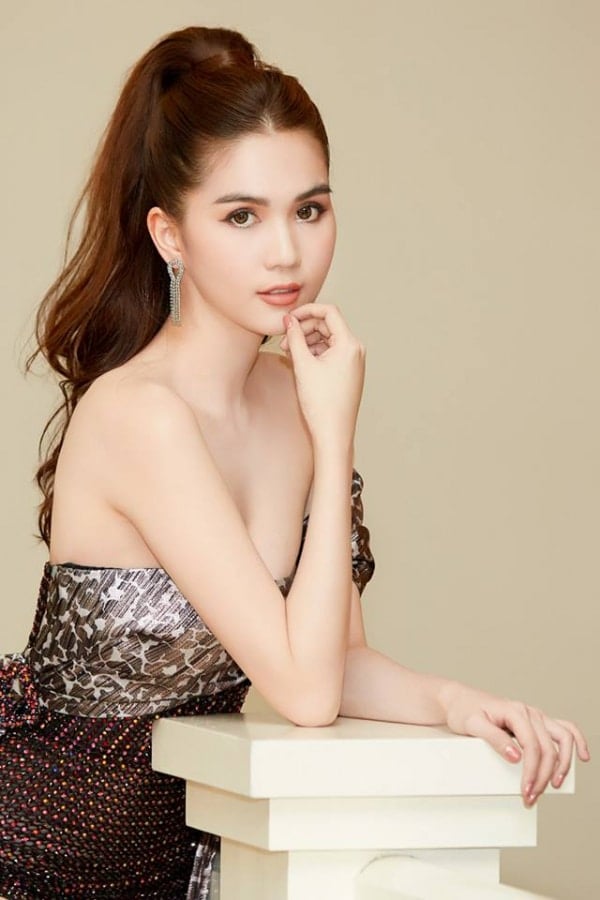 Ngọc Trinh công khai thừa nhận mối quan hệ tình - tiền.