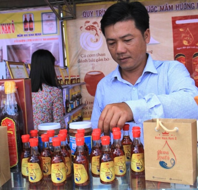 083041192-083041.jpg Nước mắm Nam Ô với hương vị thơm ngon đậm đà, từng là 'sản vật' tiến Vua.