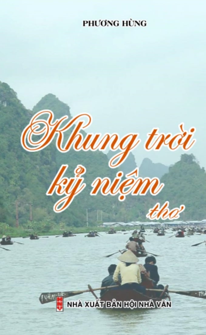 12a-2240_20200830_992.jpg Tập thơ 'Khung trời kỷ niệm' của Phương Hùng.