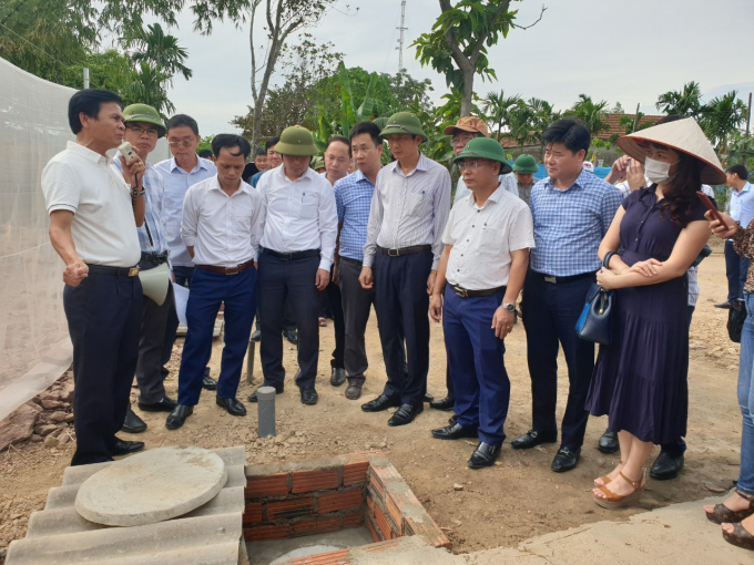 z2064339069420_f69bdbc5ebb79cc202954bed9a590ffc-1552_20200907_107.jpg Mô hình xử lý nước thải sinh hoạt hộ gia đình của tỉnh Hà Tĩnh được các tỉnh, thành khu vực phía Bắc và Bắc Trung bộ đánh giá rất cao. Ảnh: Thanh Nga.
