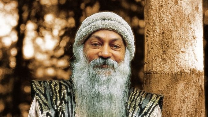 1-osho-2-1601_20200914_351.jpg Nhà hiền triết Osho (1931 - 1990).