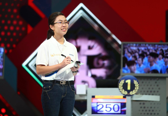 Thu Hằng là nữ sinh đầu tiên vào chung kết năm của Đường lên đỉnh Olympia sau 8 năm. Ảnh: Nguyễn Khánh.