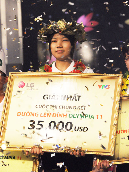 Phạm Thị Ngọc Oanh, trường THPT Tiên Lãng (Hải Phòng), quán quân Đường lên đỉnh Olympia 2011.