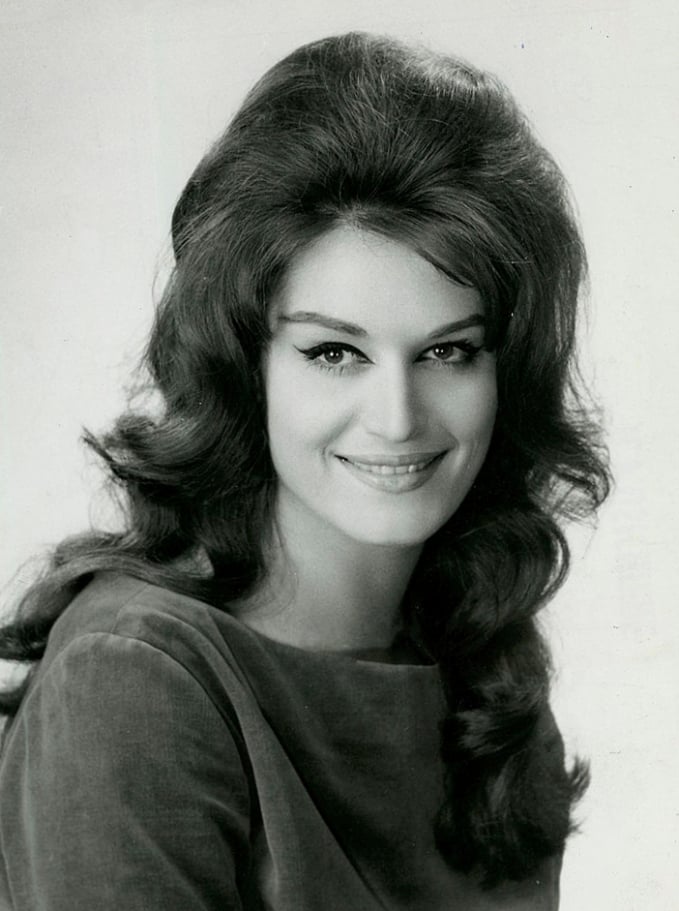 1-dalida_1961-0824_20200922_909.jpg Ca sĩ Dalida là một huyền thoại âm nhạc thế giới.