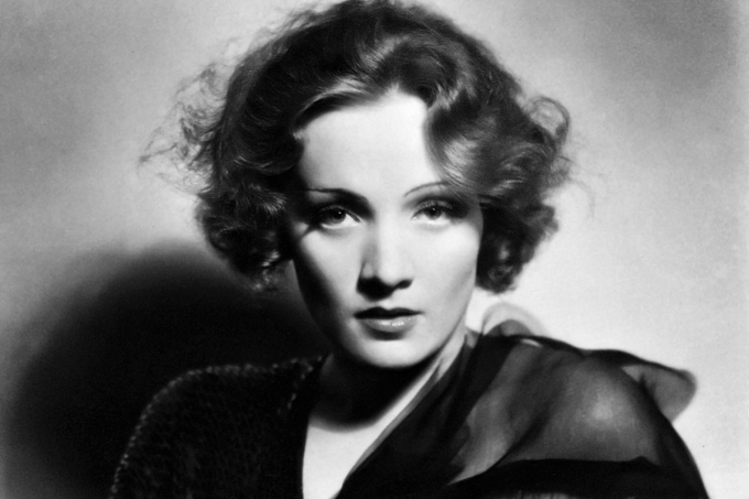 18-2-2227_20201005_30.jpg Marlene Dietrich