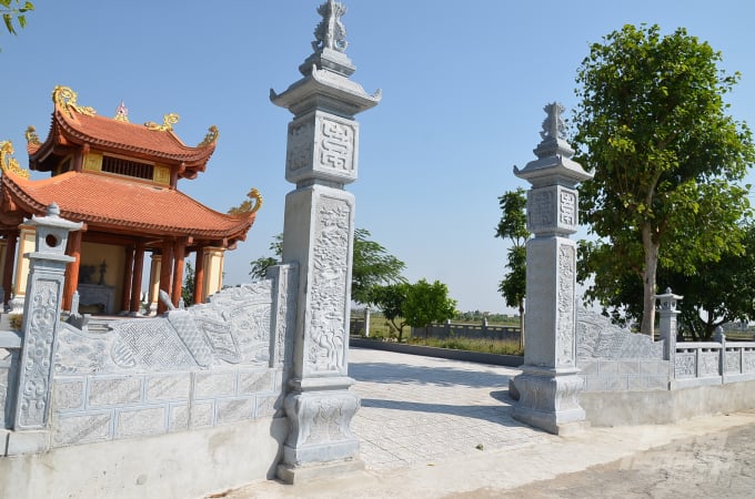 watermark_dsc_1083-1849_20201114_225.jpg Nhà tiếp linh ở nghĩa trang xã Đông La. Ảnh: Dương Đình Tường.