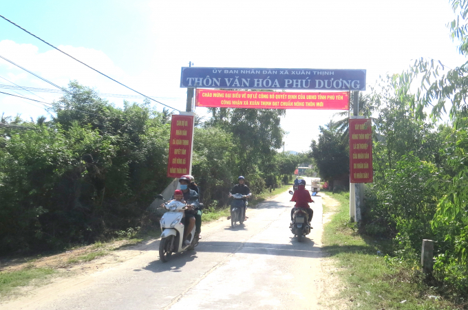 08400834phu-duon-084008.jpg Đến nay toàn tỉnh Phú Yên có 58/83 xã đạt chuẩn nông thôn mới và 5 xã của 2 huyện, thị xã đạt chuẩn nông thôn mới nâng cao. Ảnh: MHN