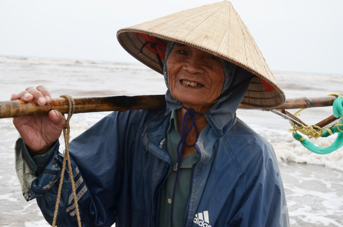 watermark_dsc_1444-1619_20210107_501.jpg Hễ nhìn thấy ông là thấy nụ cười đầu tiên.