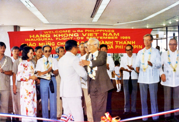 Chào mừng chuyến bay B-707 hạ cánh thành công tại Manila, Philippines. 