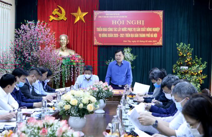 img_67651-1852_20210222_195.jpg Thứ trưởng Bộ NN-PTNT Nguyễn Hoàng Hiệp (đứng) phát biểu tại cuộc họp với Thành phố Hà Nội. Ảnh: Minh Phúc.