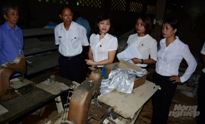 watermark_h3-1232_20210222_114.jpg Đoàn công tác của Tòa án huyện Yên Bình được Tòa án TP. Yên Bái ủy thác đến Cty thẩm định tại chỗ và thu thập chứng cứ. Ảnh: Thái Sinh.