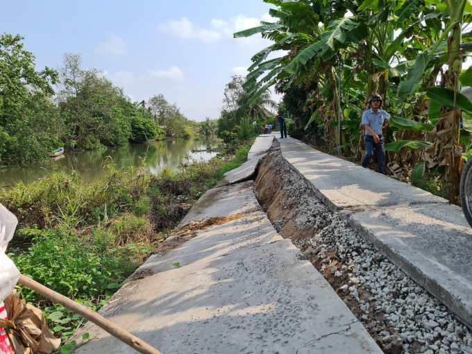 Sạt lở nội đồng xảy ra ngày càng nhiều. Ảnh: Chi cục Thuỷ lợi Vĩnh Long.