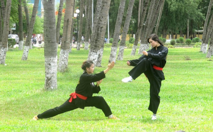 Công tác bảo vệ và phát huy võ cổ truyền gắn với xây dựng và phát triển văn hóa, thể thao trên địa bàn góp phần thúc đẩy kinh tế, xã hội của tỉnh Bình Định. Ảnh: Vũ Đình Thung.