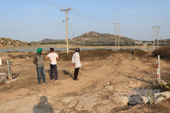 watermark_dien-mat-troi-6-1328_20210510_423.jpg Vị trí phía tây bắc của dự án gần nhà điều hành của Ban quản lý hồ Bầu Ngứ được tháo gỡ rào chắn sau khi báo Nông nghiệp Việt Nam phản ánh. Ảnh: K.S.
