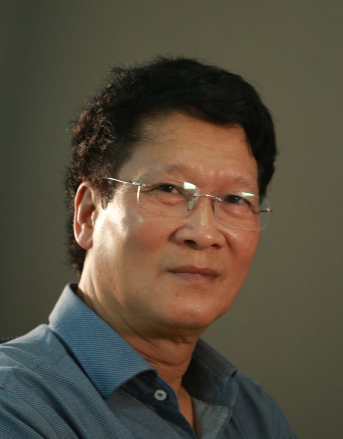 Nhà thơ Nguyễn Thành Phong.