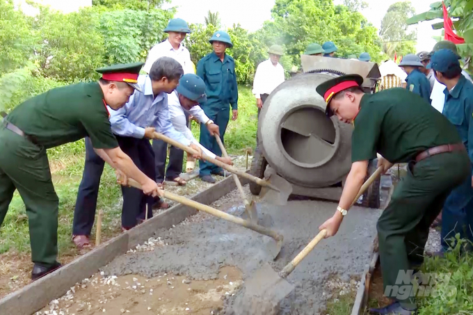 Đây là yếu tố quan trọng giúp Triệu Sơn huy động được nguồn lực lớn trong Nhân dân để chung tay xây dựng nông thôn mới. Ảnh: TT.