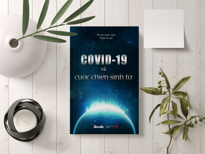 covid-2-1435_20210927_432.jpg Cuốn sách về Covid-19 vừa phát hành.