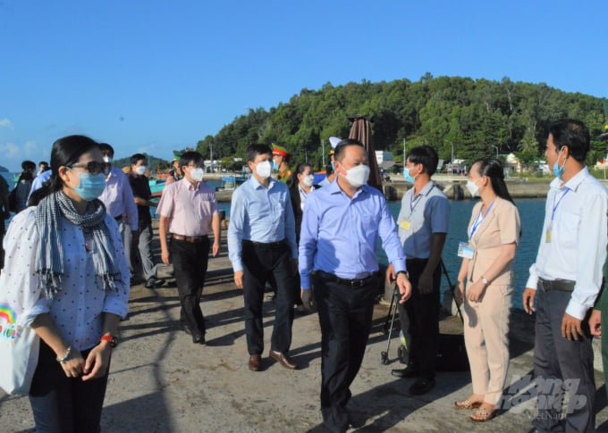 Hà Tiên là thành phố biên giới trực thuộc tỉnh Kiên Giang, có thế mạnh về phát triển du lịch, nuôi trồng thủy hải sản và thương mại biên mậu. Ảnh: Trung Chánh.