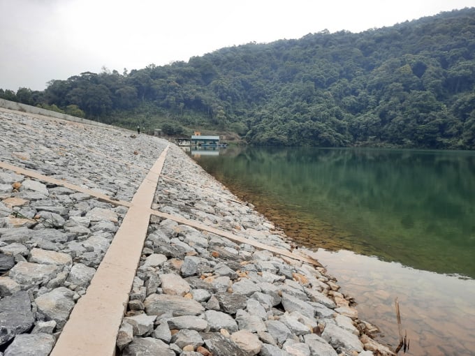 Hồ Khe Chão, huyện Sơn Động đạt 98% khối lượng thi công phấn đấu hoàn thành tháng 12/2021.