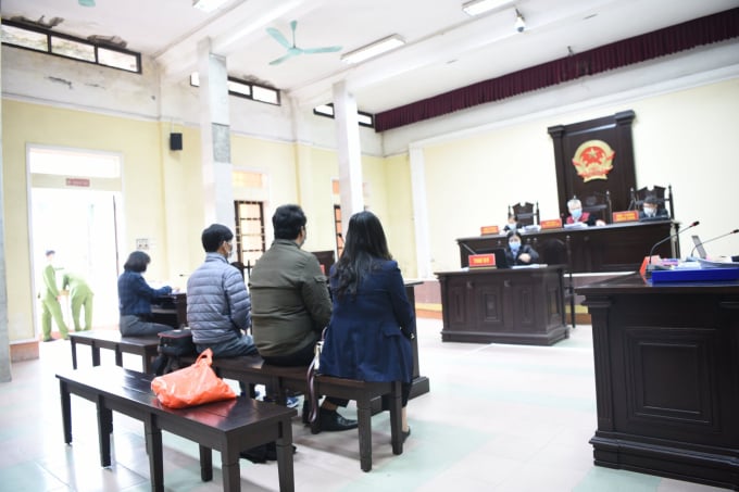 z2928911588686_a9e511563f0d5a3578cf40c15ff6fa13-0946_20211130_327.jpg Toàn cảnh phiên tòa.
