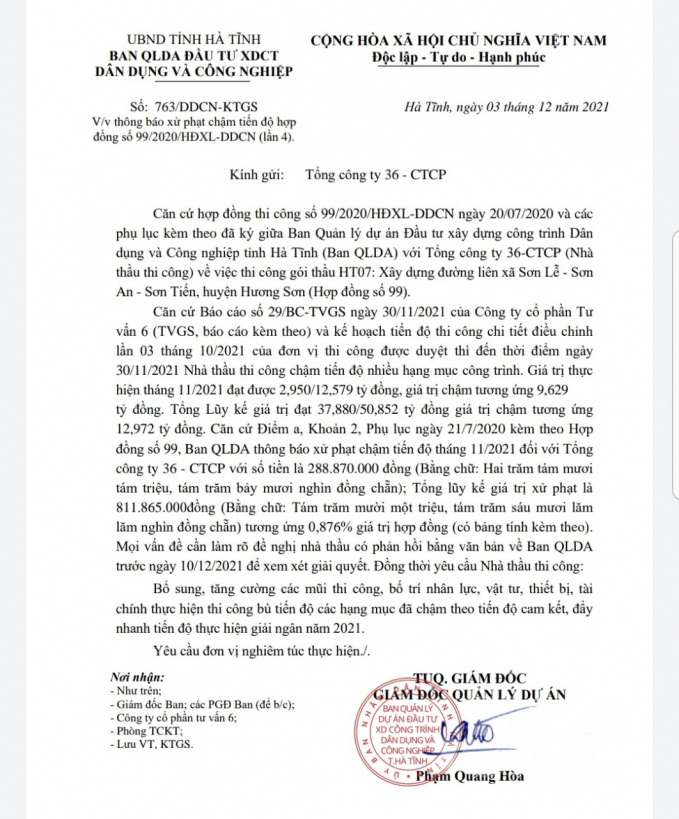 watermark_can-xem-xet-nang-luc-cua-tong-cong-ty-36-1234_20220317_20.jpg Chủ đầu tư nhiều lần thông báo yêu cầu nộp tiền phạt chậm tiến độ song Tổng Công ty 36 không chấp hành. Thiết nghĩ cơ quan quản lý nhà nước tại Hà Tĩnh cần có giải pháp xử lý dứt điểm vi phạm của nhà thầu, để hoàn thành dự án đúng tiến độ. Ảnh: Thanh Nga.