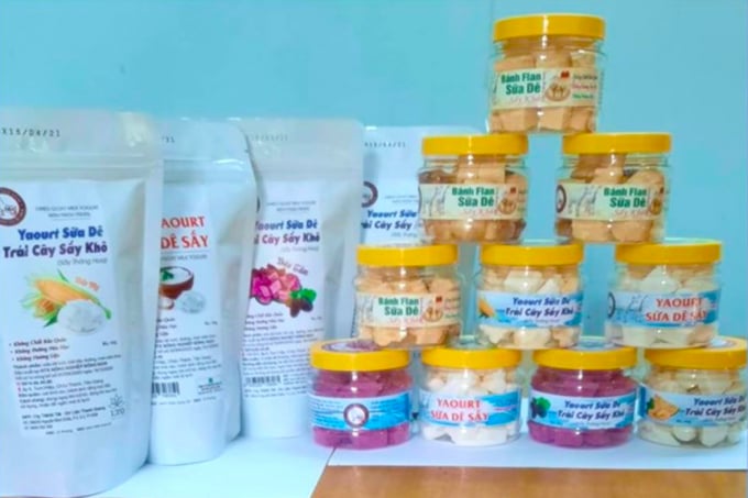 Một số sản phẩm từ sữa dê của HTX Đông Nghi. Ảnh: Minh Đảm.