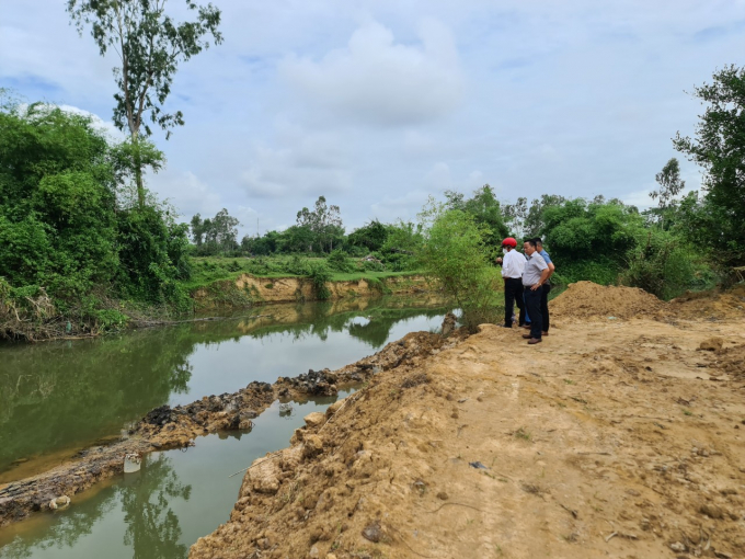 z3438521404682_3b72c1850b9a78c1ea13ead1af21208e-1439_20220524_24.jpg Khu vực Công ty TNHH Thái Bình đổ đất lấn chiếm đất phi nông nghiệp, xâm phạm hành lang suối Trà Thai. Ảnh: L.K.