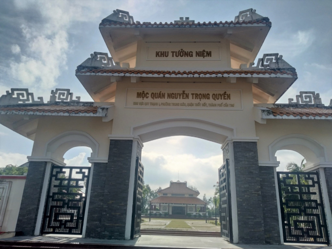 296580964_2892693970876502_5449299998142278595_n-2246_20220808_410.jpg Khu lưu niệm Hậu tổ cải lương Nguyễn Trọng Quyền.