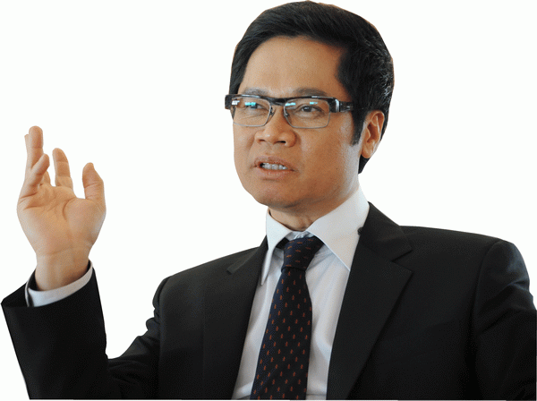 Ông Vũ Tiến Lộc sinh năm 1959 tại Thái Bình, là tiến sỹ kinh tế, hiện là đại biểu Quốc hội khóa 13.