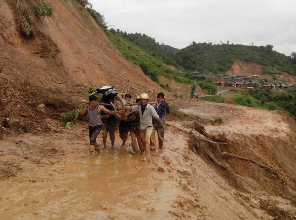 Tuyến đường Pa Tần - Mường Tè bị sạt lở nghiêm trọng