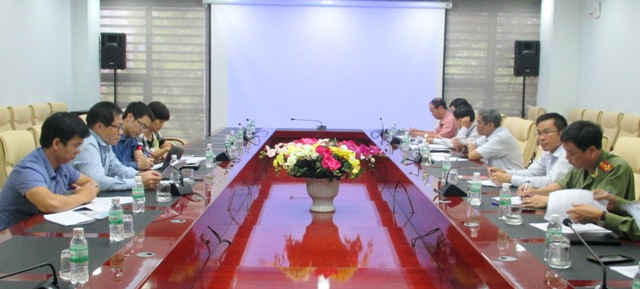 Quang cảnh cuộc họp