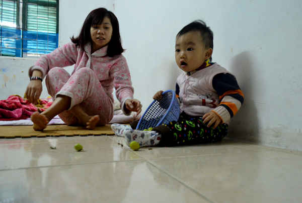 Căn hộ trên tầng 5 mà chị Thu Trang thuê sàn nhà bị nghiêng