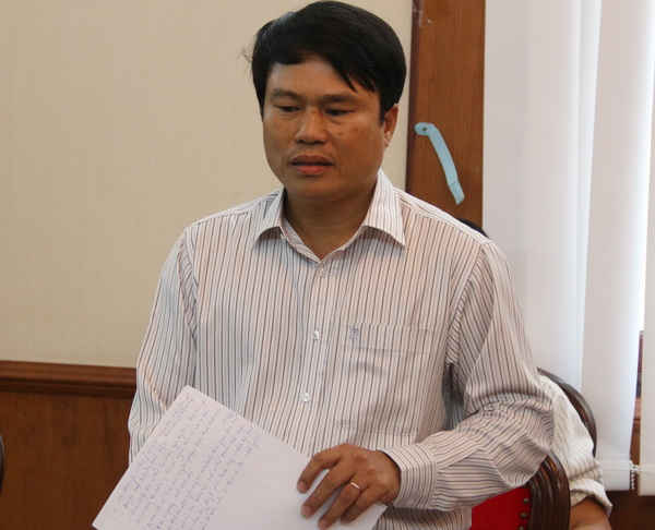 Ông Nguyễn Văn Hiệp – Phó Giám đốc Sở TN&MT Đắk Nông trao đổi tại buổi họp báo