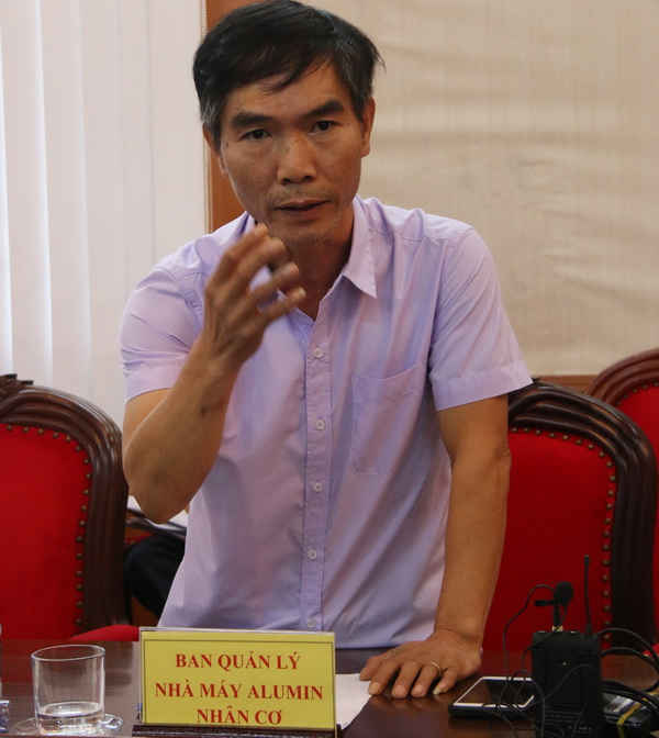 Ông Ngô Tố Ninh - Phó Giám đốc Dự án Nhà máy Alumin Nhân Cơ - Vinacomin (VNAP - PMU) tại buổi họp báo