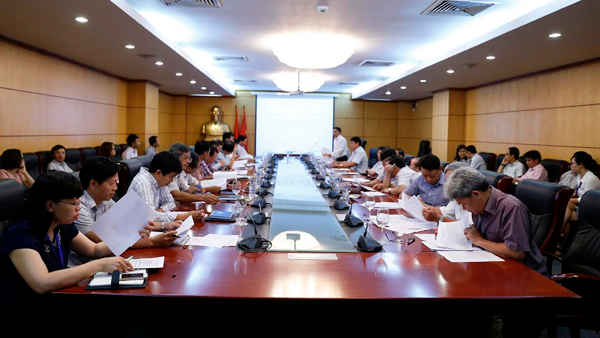 Quang cảnh cuộc họp