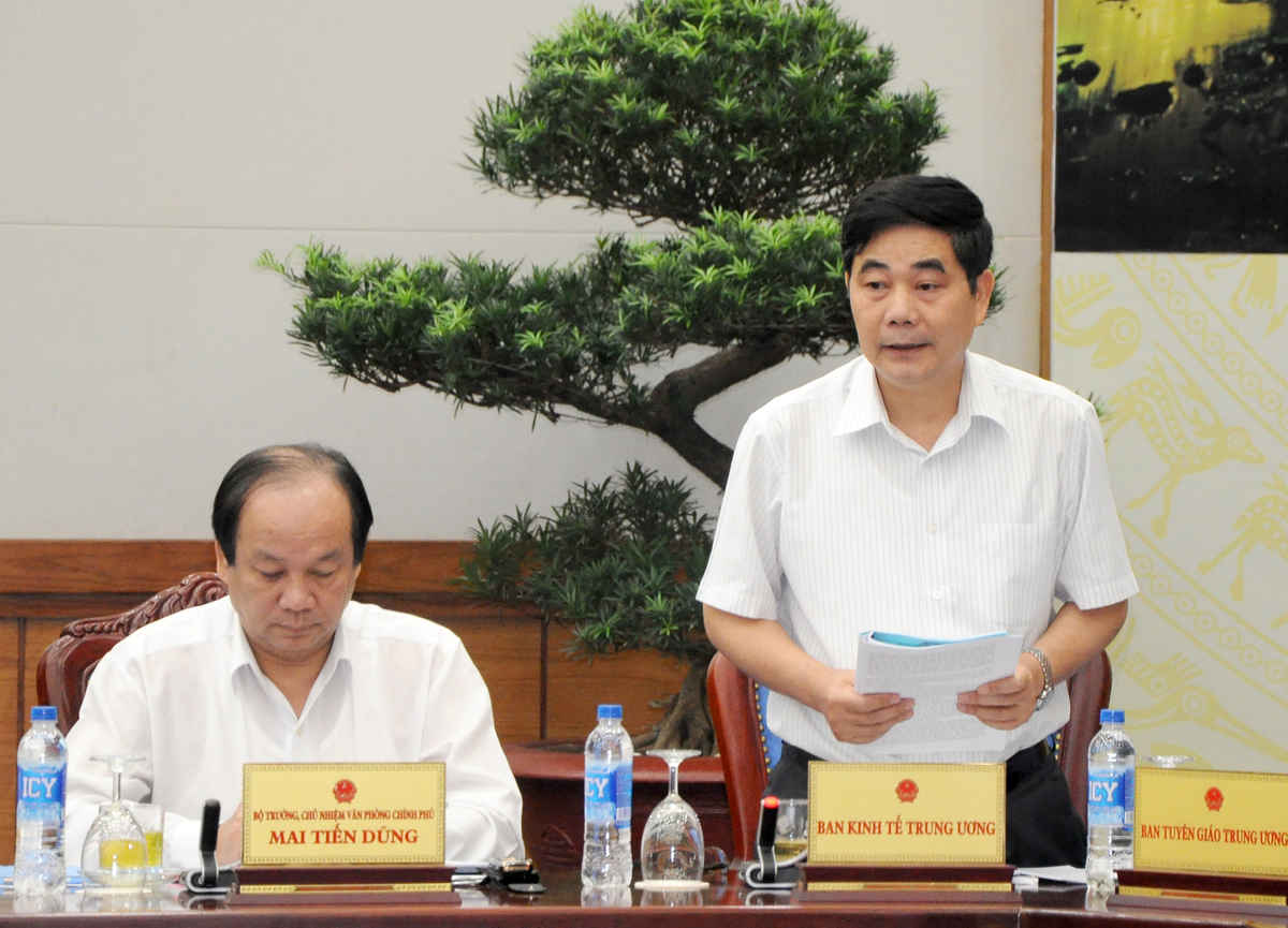 Phó trưởng ban Thường trực Ban Kinh tế Trung ương đóng góp ý kiến về công tác bảo vệ môi trường