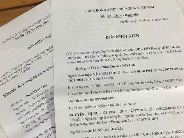 Các hộ dân trồng rừng gửi đơn khởi kiện UBND tỉnh ra Toà án và gửi đơn đến Bộ Tài nguyên và Môi trường phản ánh những ý kiến, đề nghị bảo vệ quyền lợi trồng rừng