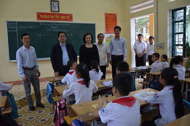 A4: Trưởng ban Tổ chức Trung ương Phạm Minh Chính và Đoàn công tác Ban Tổ chức Trung ương làm việc tại xã Báo Đáp, huyện Trấn Yên