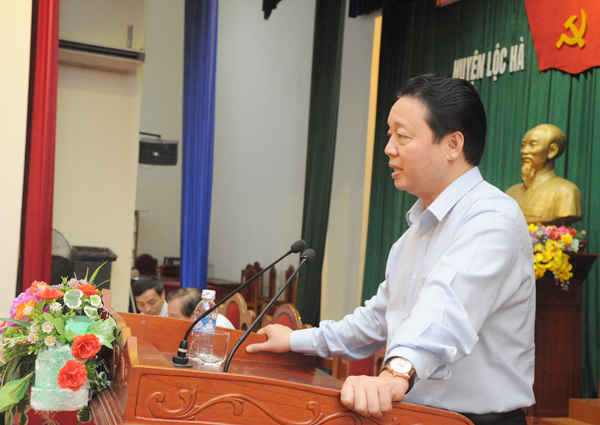 Bộ trưởng Trần Hồng Hà phát biểu tại hội nghị sáng 31/10