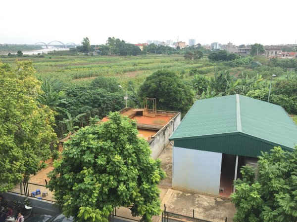 Người dân cắt cử, chia nhau ra giữ đất bãi Xém