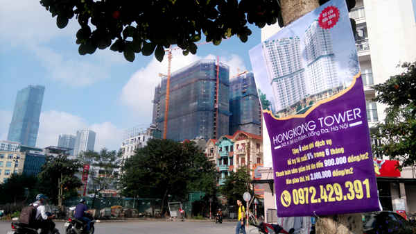 Dịp cuối năm, thị trường BĐS đang ấm lên, nhiều khu chung cư đang trong quá trình hoàn thiện...
