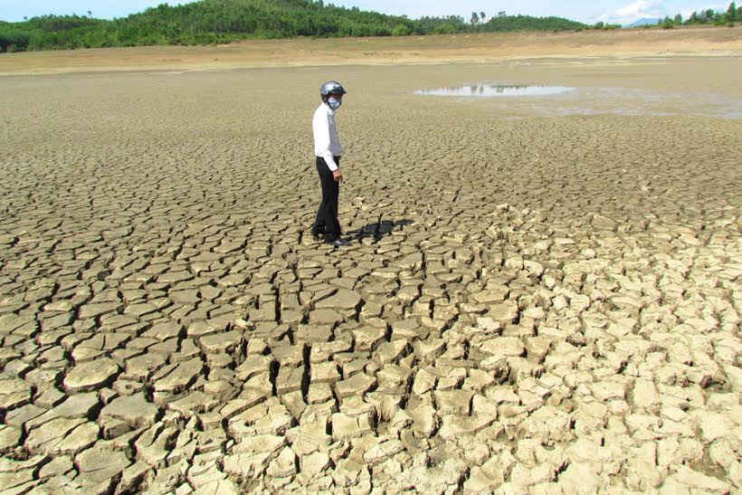 Tìm giải pháp khoa học “ứng cứu” nguồn nước ngọt ngầm ven biển miền Trung, khu vực đang chịu xâm mặn và hạn hán. Ảnh: MH