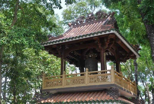 Sẽ thay bắn pháo hoa bằng rung chuông đón giao thừa
