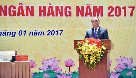 Thủ tướng đánh giá cao phản ứng chính sách của NHNN trong năm 2016