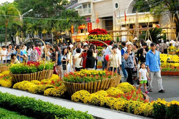 Thời tiết dịp Tết Đinh Dậu ấm áp, khô ráo, thuận lợi cho các hoạt động du Xuân của người dân.